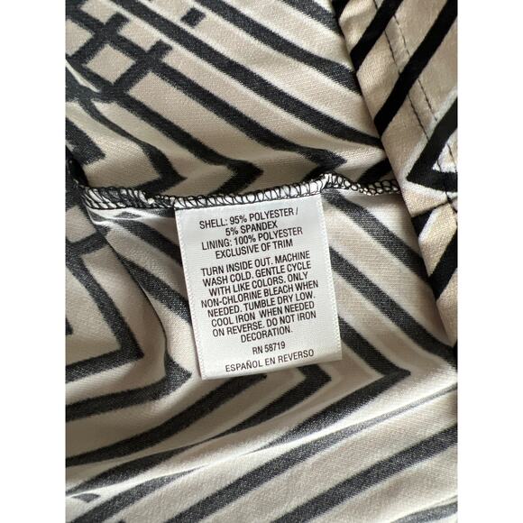 JM Collection Women Sleeveless Embellished Neckline Beige Black Swing Dress 0X - Picture 8 of 8